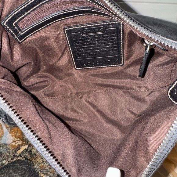 Coach 7587 vintage Elegant Black Leather Shoulder Bag - Picture 6 of 6